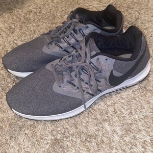 Nike men shoes size 13